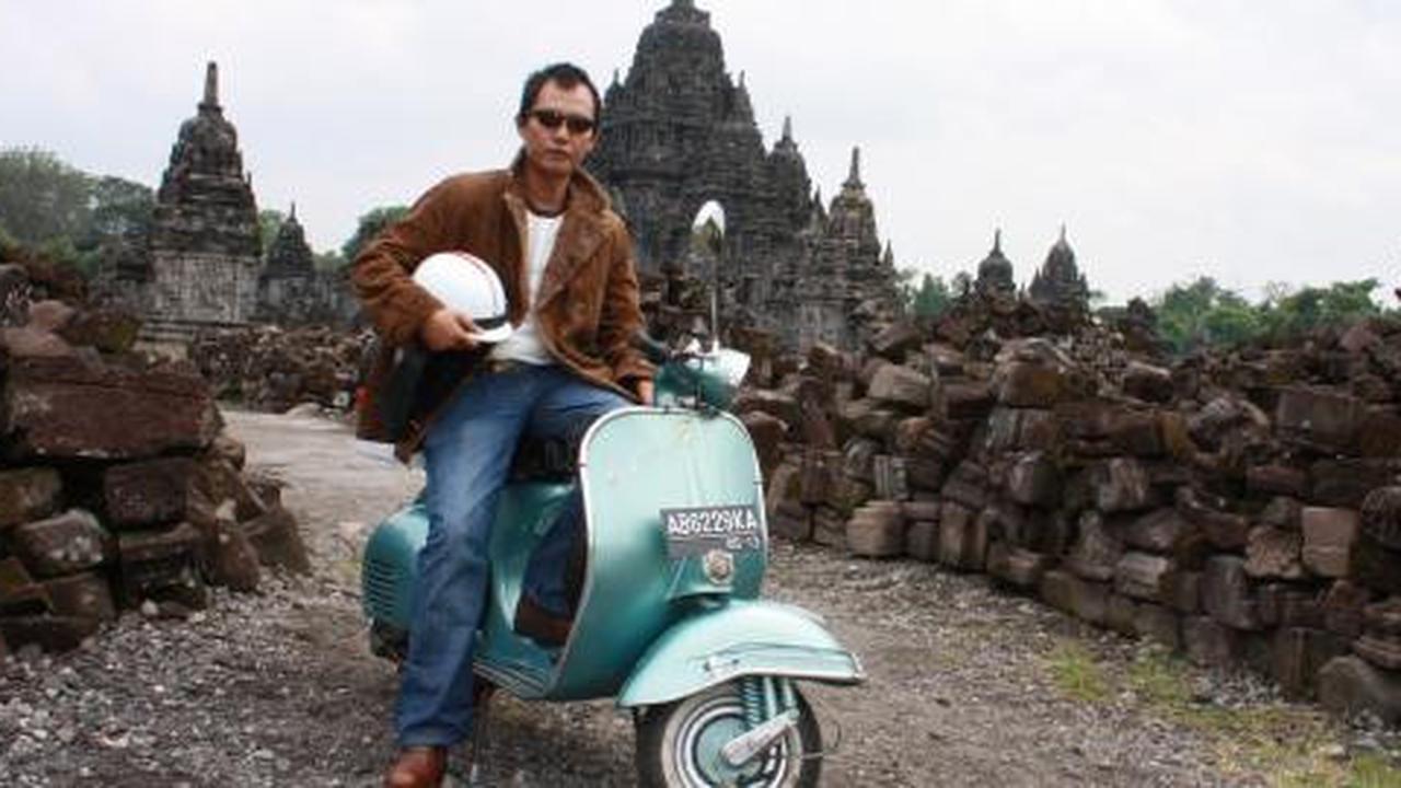 Berencana naik vespa ke Italia, Andy disebut gila