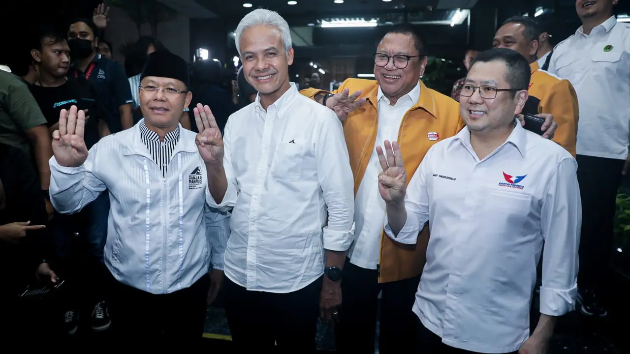Plt Ketua Umum PPP bersama Calon Presiden (Capres) nomor urut 3 Ganjar Pranowo