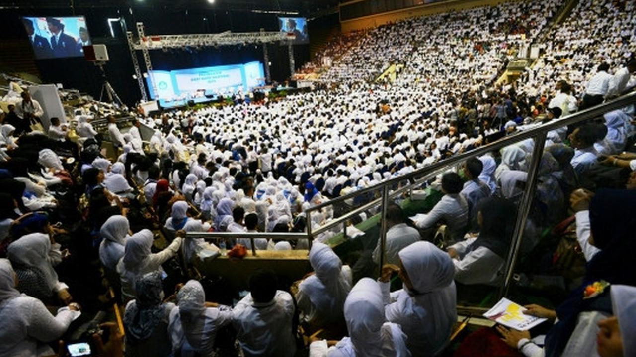 Presiden Jokowi hadiri peringatan Hari Guru Nasional 2015