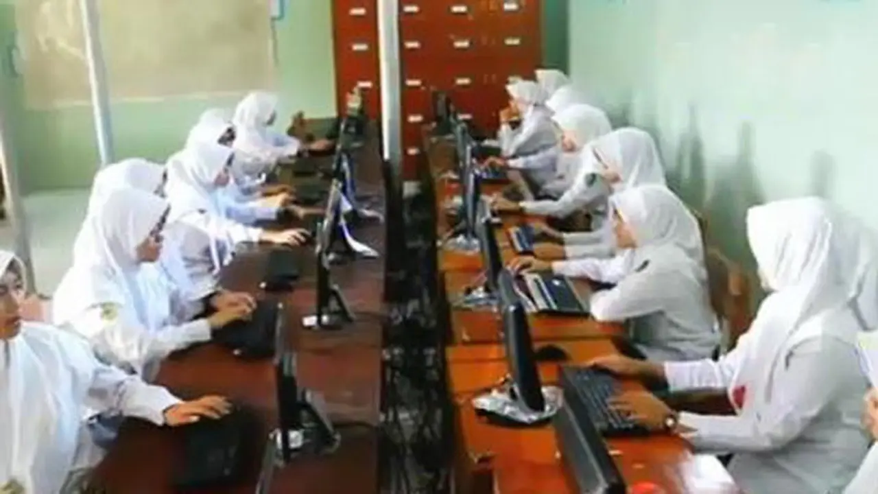 UN Berbasis Komputer Diikuti 585 Sekolah se-Indonesia