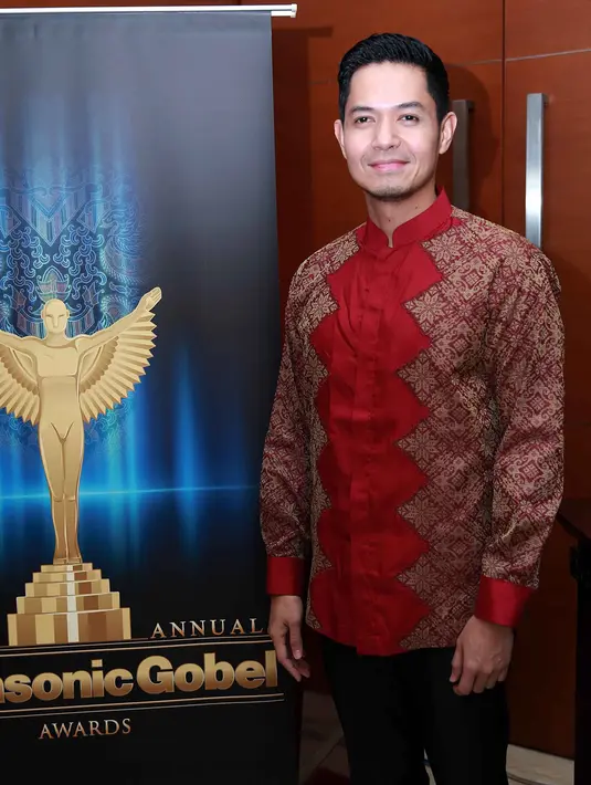 Ketika ditanyakan apakah optimis bisa menjadi pemenang bisa bersaing dengan bintang yang sedang naik daun. Dude melihat bahwa lima nominator itu merupakan pemenang. (Deki Prayoga/Bintang.com)