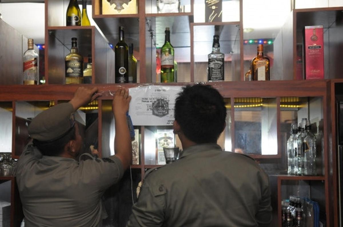 Jelang Ramadan, 7 tempat hiburan malam di TMII disegel