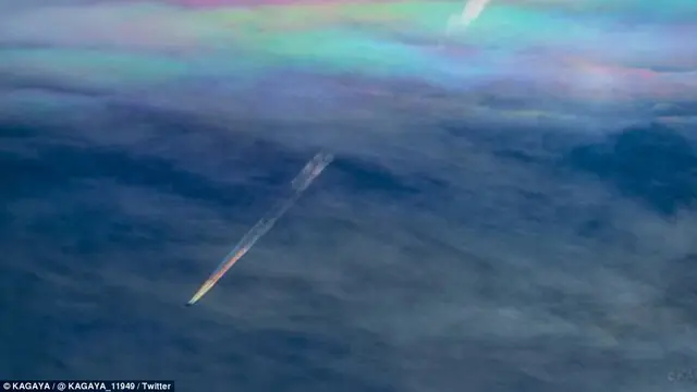 Awan 'Pelangi' Cantik di Langit Jepang