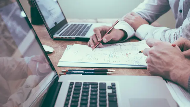 Asuransi /unsplash helloquance