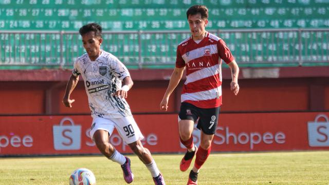 Madura United Vs Borneo FC