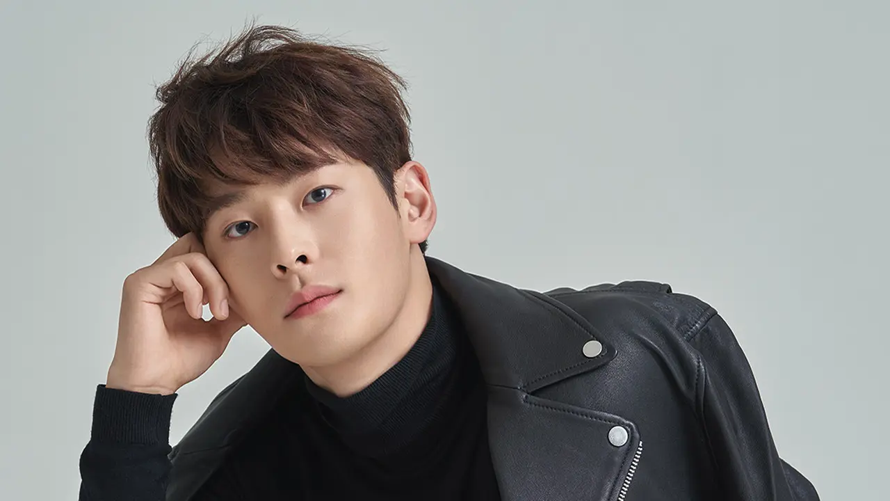 Cha In Ha (Fantagio.kr)