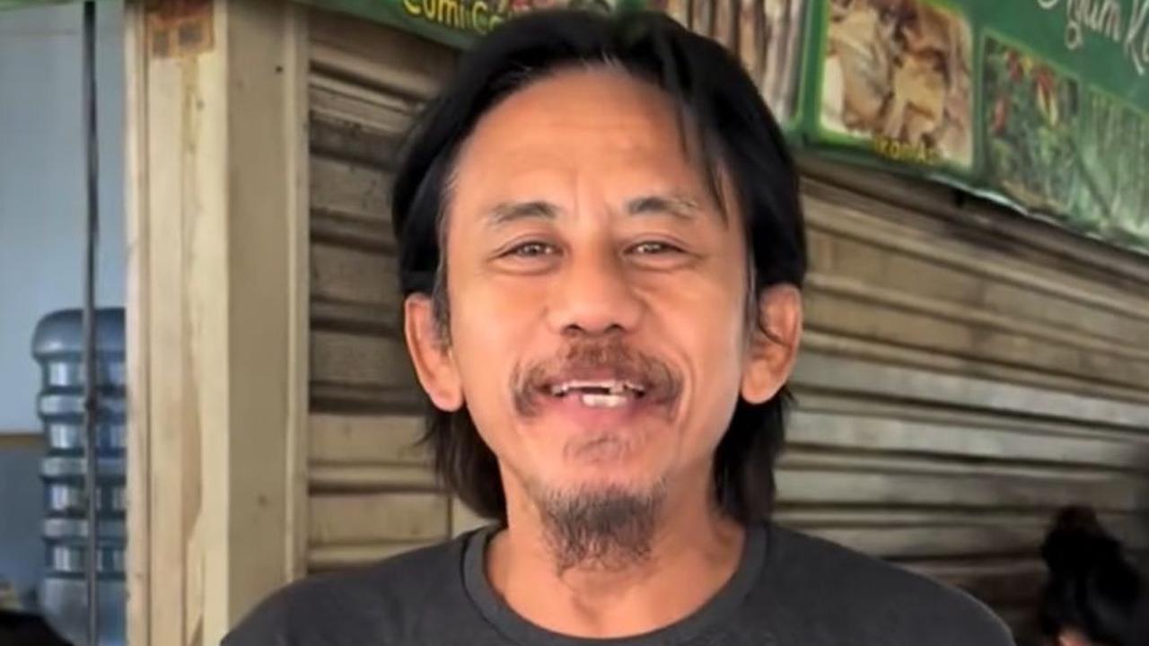 Bebas dari Rehabilitasi Kasus Narkoba, Epy Kusnandar Kini Pilih Bantu Istri Jualan di Warung Makan