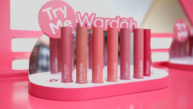 Lipstik ringan tanpa membuat bibir kering