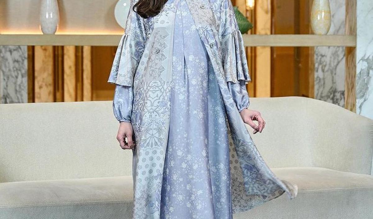 <b>Hindari Motif Brokat yang Besar&nbsp;</b>