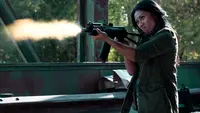 Anggun Ungkap Cerita di Balik Karambit Bersarung Batik dalam Serial Reacher Season 4