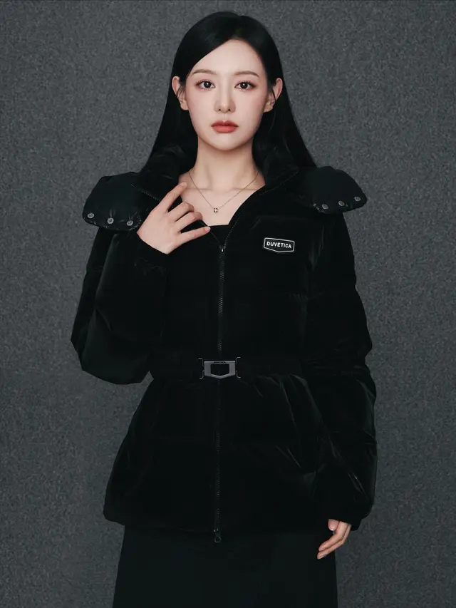 Kim Jiwon, Ekspresi Kuat Terbantu Garis Rahang