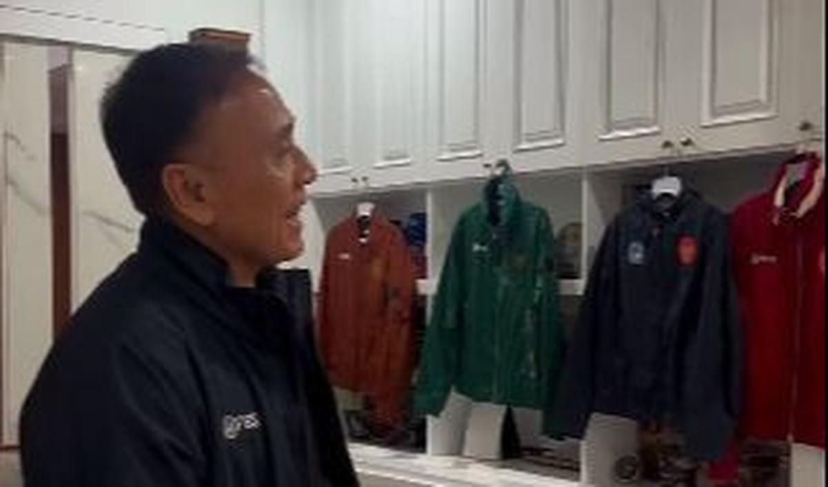Dia mengatakan, koleksi tersebut dia kumpulkan selama menjabat sebagai Ketum Persatuan Sepakbola Seluruh Indonesia (PSSI).