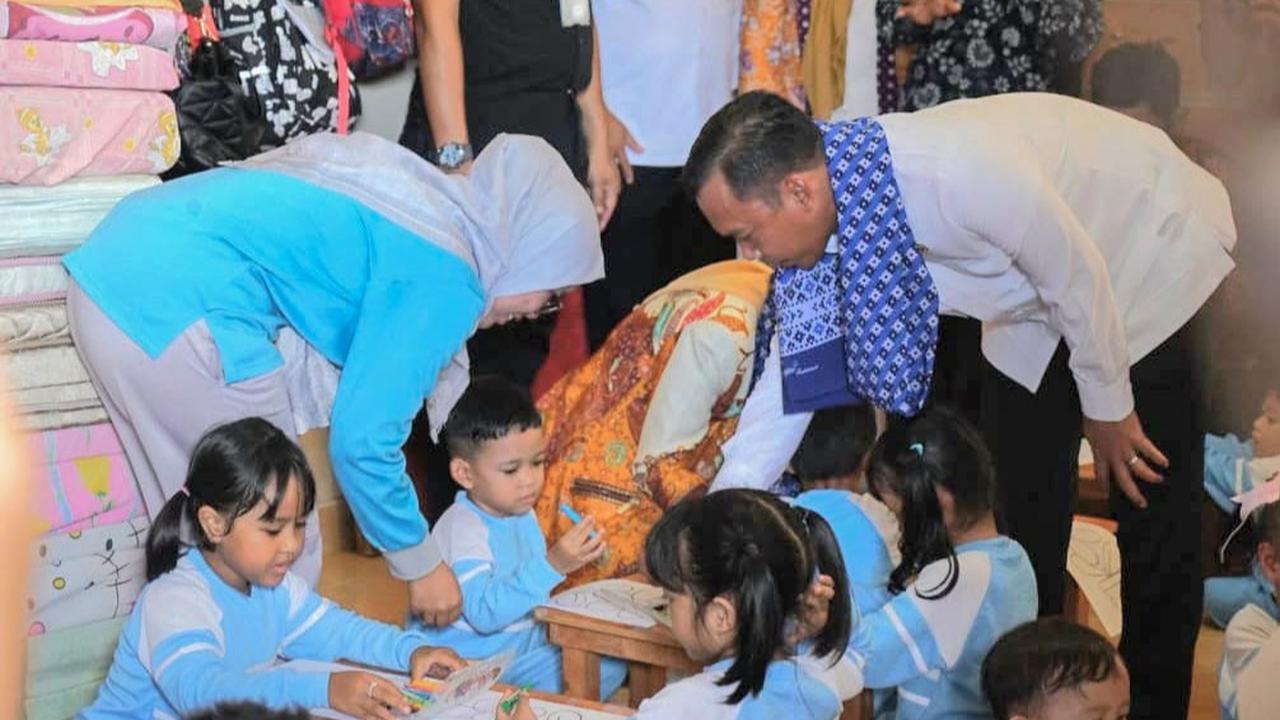 FOTO: Menteri Wihaji Tinjau Program Gizi dan Keluarga Sehat di Kepulauan Riau