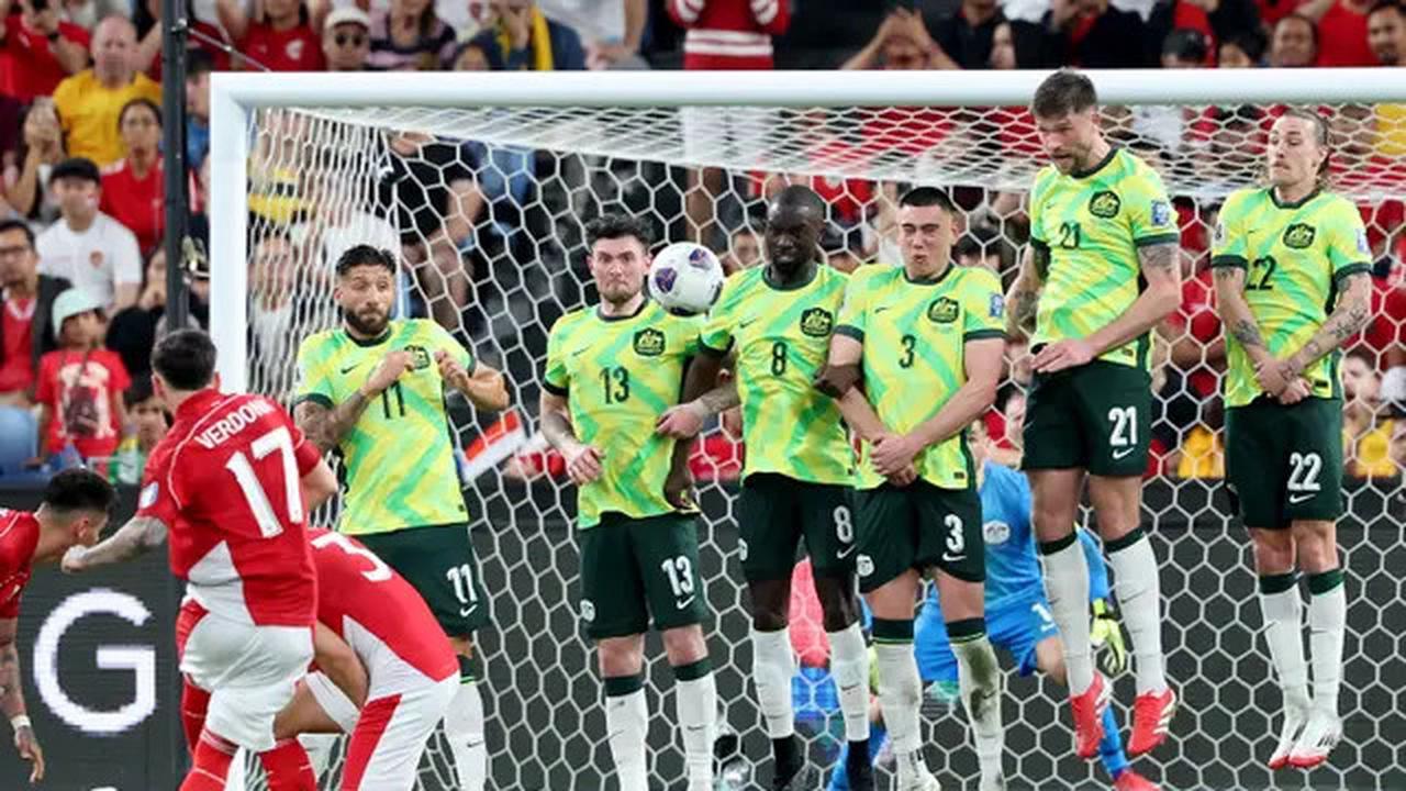 Strategi Bola Mati Timnas Indonesia: Memaksimalkan Tendangan Bebas Lawan Jepang
