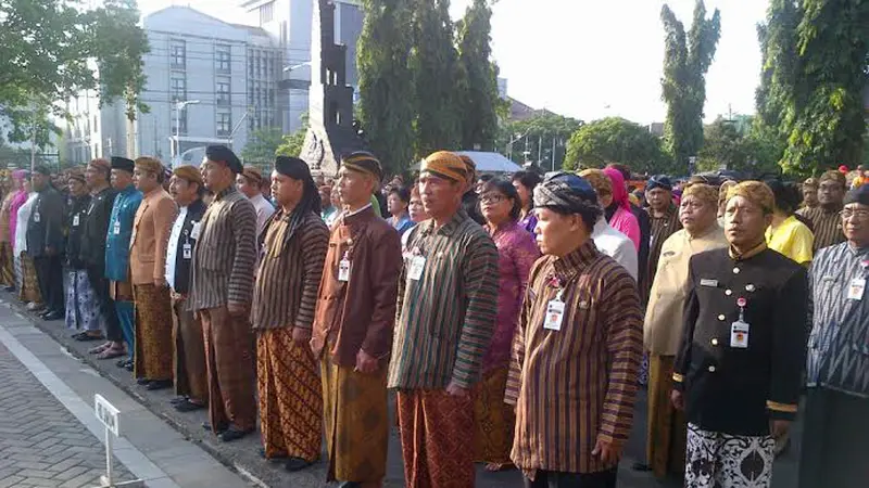 Apa Jadinya Jika Upacara Berbusana dan Berbahasa Jawa