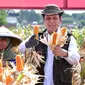 Kepala BNPT Komjen Pol Boy Rafli Amar mnenghadiri panen raya jagung perdana di Turen, Malang. (Ist)