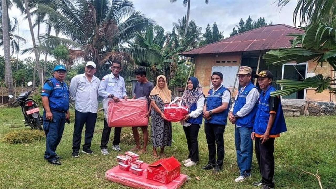 Pemkab Gorontalo Salurkan Bantuan Korban Angin Kencang, Pastikan Kebutuhan Dasar Terpenuhi