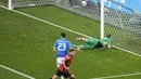 Gol super kilat ini membuat Bajrami memecahkan rekor gol tercepat dalam sejarah Euro 2024 yang sebelumnya dipegang oleh Dmitri Kirichenko kala mencetak gol bagi Rusia di detik ke-67 pada gelaran Euro 2004 silam. (AP Photo/Andreea Alexandru)