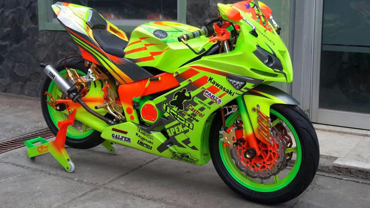 Modifikasi Kawasaki Ninja RR 2002, Pelampias Gagal Nikah - Berita