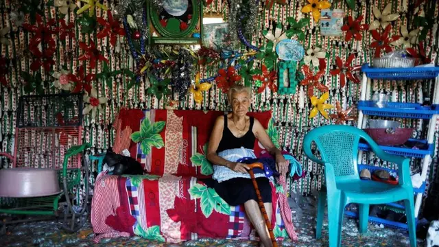 rumah dari botol plastik (Foto: Eaglenews.ph)