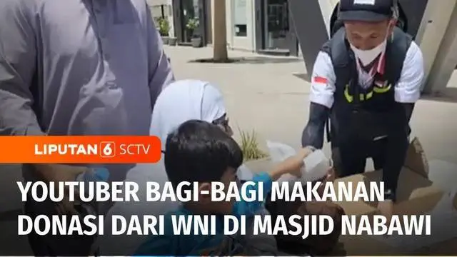 Seorang WNI di Madinah, Arab Saudi, rutin membagikan makanan kepada jemaah salat Masjid Nabawi. Dana untuk membeli makanan berasal dari donasi warga Indonesia di Tanah Air yang ingin bersedekah kepada jemaah Masjid Nabawi.