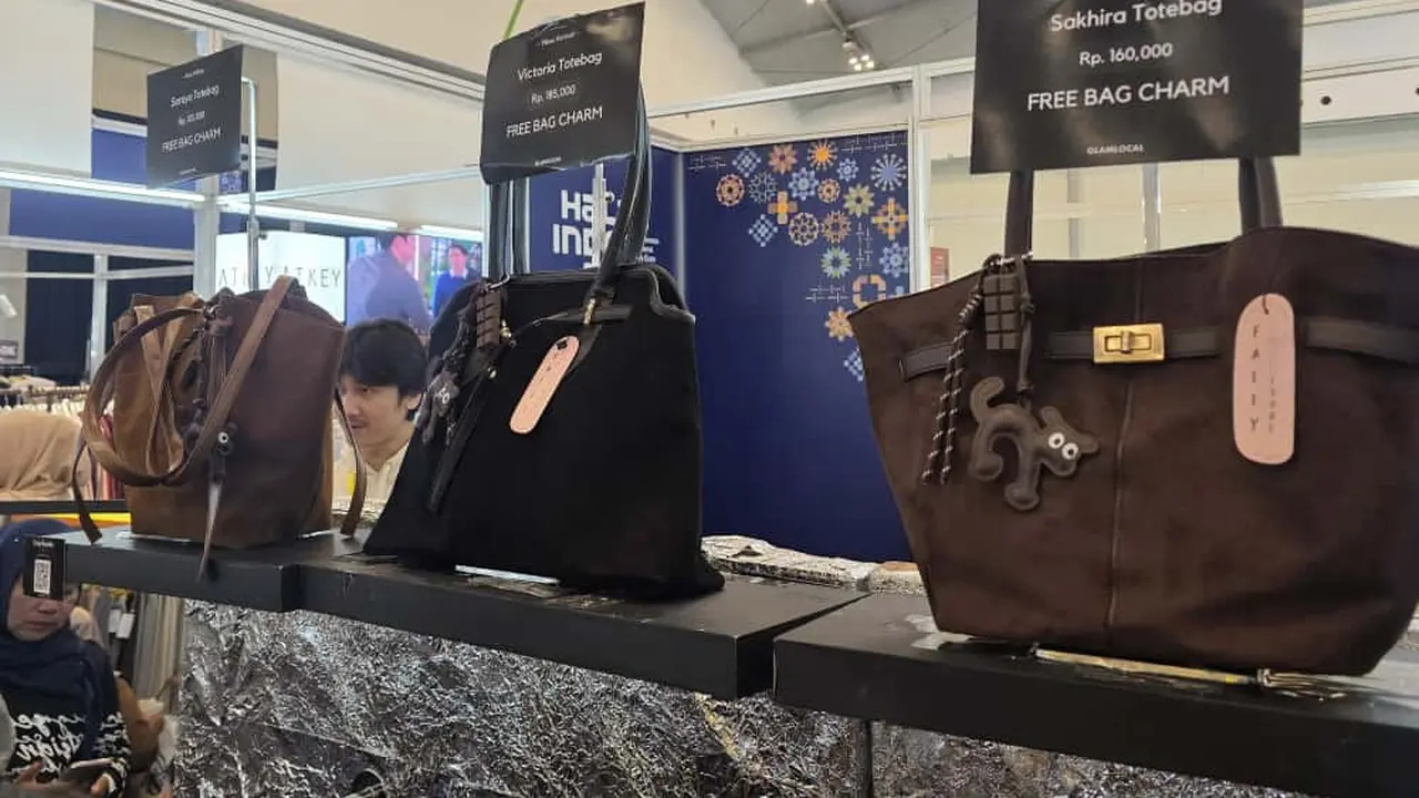 Ini 8 Item yang Wajib Dimiliki Hijabers Produktif Agar Selalu Stylish!