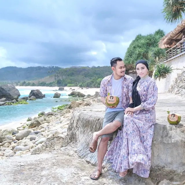 Potret Shandy Purnamasari Saat Liburan ke Nihi Sumba, Tampil Menawan Dengan Hijab. (Sumber: Instagram/shandypurnamasari)