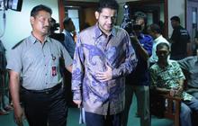 Masih sakit, sidang Nazaruddin ditunda lagi