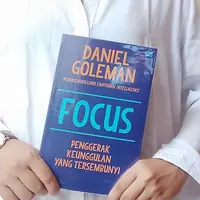 Buku Focus./Copyright Endah