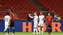 Penyerang Jerman Timo Werner (tengah) berselebrasi usai mencetak gol ke gawang Spanyol pada pertandingan UEFA Nations League di Stuttgart, Jerman (3/9/2020). Jerman bermain imbang 1-1 atas Spanyol. (AFP Photo/Thomas Kienzle)