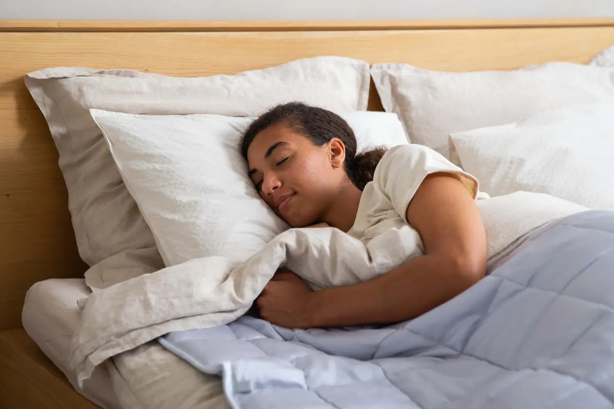 Ilustrasi perempuan tidur, mimpi