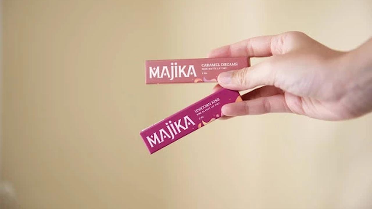 Tampil Manis Saat Valentine Tanpa Ribet, Andalkan Peach Makeup dan Ombre Lips