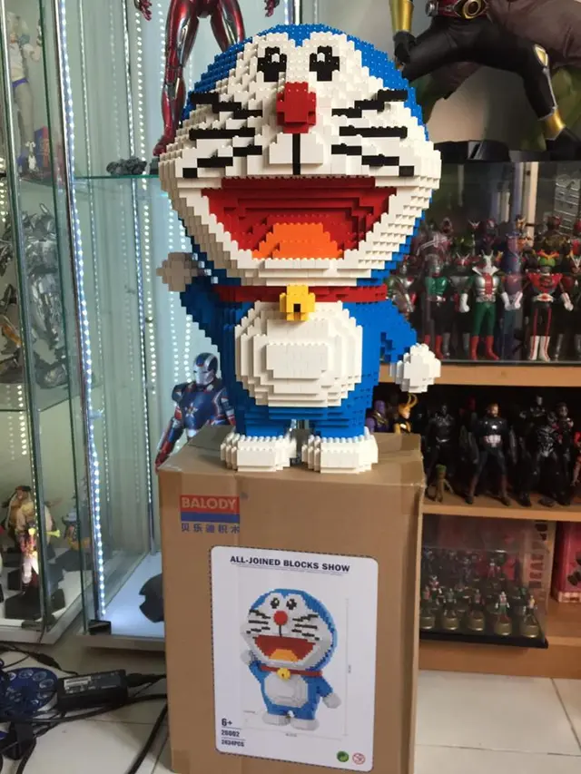 Kucing Oranye Hancurkan Patung Lego Pemiliknya, Ingin Marah tapi Enggak Bisa