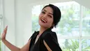 "Bangga, senang. Jadi pede karena dangdut bisa dapat rekor dunia," ujar penyanyi yang biasa disapa Sibad ini. (Deki Prayoga/Bintang.com)