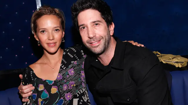 David Schwimmer dan Zoe Buckman