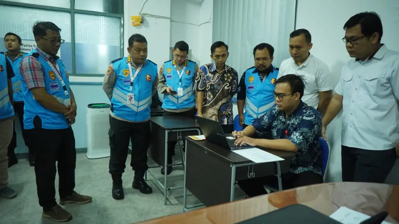 Polri bekerja sama dengan Badan Siber dan Sandi Negara (BSSN) dalam menggelar Tes Akademik dan Asesmen Mental Ideologi tingkat pusat untuk Seleksi Taruna Akademi Kepolisian (Akpol)