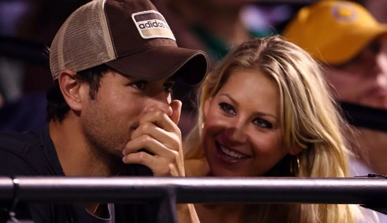 Setelah bertahun-tahun bersama, ada kabar bahwa Anna dan Enrique sudah melangsungkan pernikahan diam-diam. (CLIVE BRUNSKILL  GETTY IMAGES NORTH AMERICA  AFP)