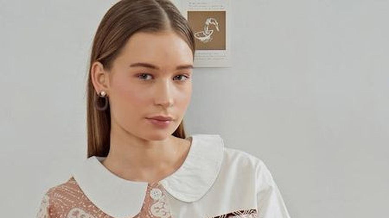 <b>Blouse Sodia Nayara</b>