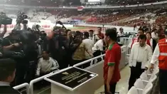 Presiden Joko Widodo (Jokowi) meresmikan Stadion Utama Gelora Bung Karno (SUGBK) usai dilakukan renovasi besar-besaran.