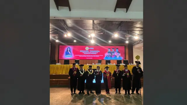 Gelar Doktor berhasi diraih setelah mempertahankan disertasi yang berjudul 'Model Rekrutmen Advokat yang Berintegritas bagi Organisasi Advokat Guna Memberikan Kepastian Hukum dan Keadilan'.