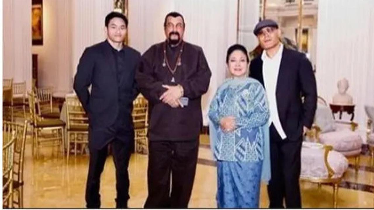 6 Potret Azka Corbuzier Bertemu Steven Seagal saat Temani Ayahnya Makan Malam dengan Prabowo Subianto dan Titiek Soeharto