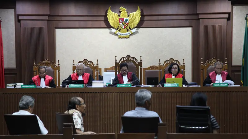 sidang Emirsyah