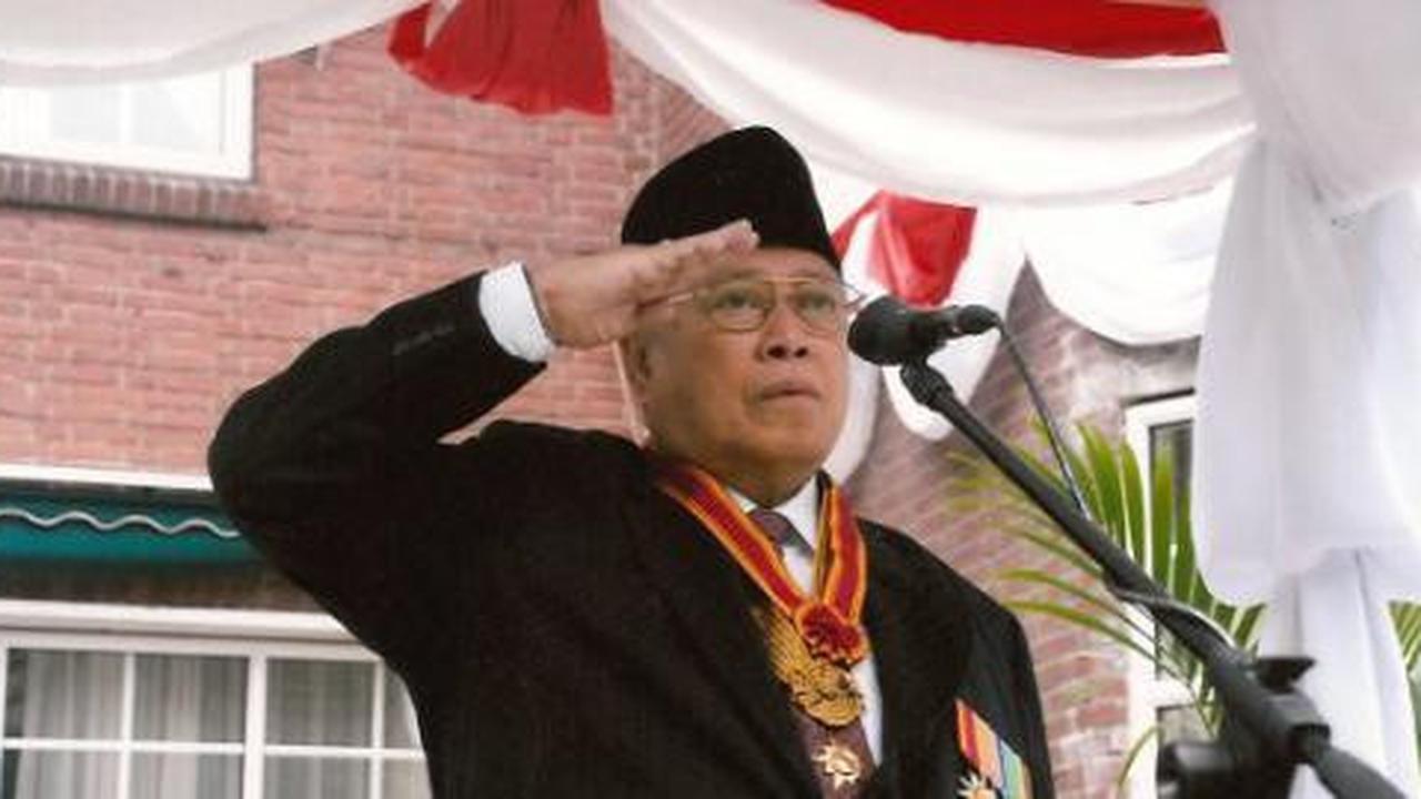 Adik Habibie minta dimakamkan bersama almarhum istri