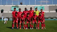 Para pemain starting XI Timnas Indonesia U-19 berfoto bersama jelang menghadapi Argentina U-19 pada laga pertama Turnamen Seoul Earth on Us Cup 2024 di Stadion Mokdong, Seoul, Korea Selatan, Rabu (28/8/2024). (Dok. PSSI)