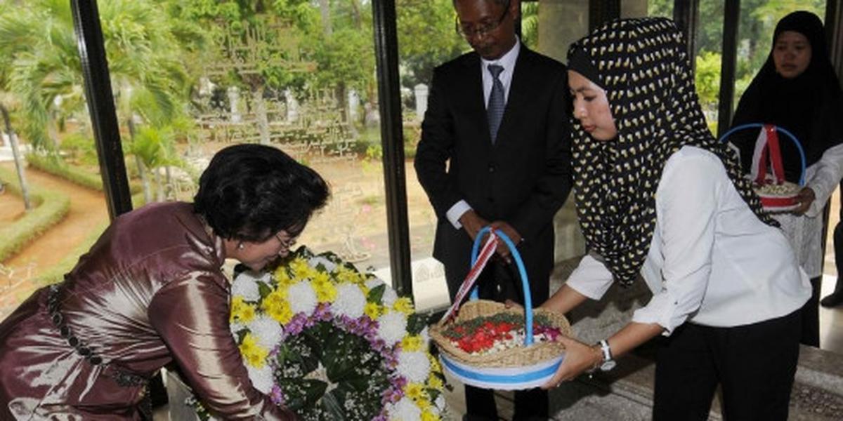 Ingin dimakamkan di kuburan rakyat biasa
