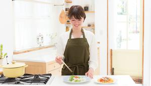 Ilustrasi memasak/copyright shutterstock By polkadot_photo