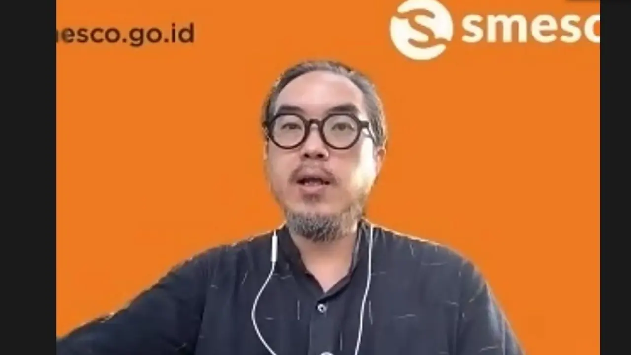 Direktur Utama Smesco Indonesia Leonard Theosabrata dalam konferensi pers Smesco Papua Event yang mengusung tema PON XX Papua 2021 Sukses, Torang Bisa! UMKM/IKM Naik Kelas secara daring, Senin (13/9/2021).