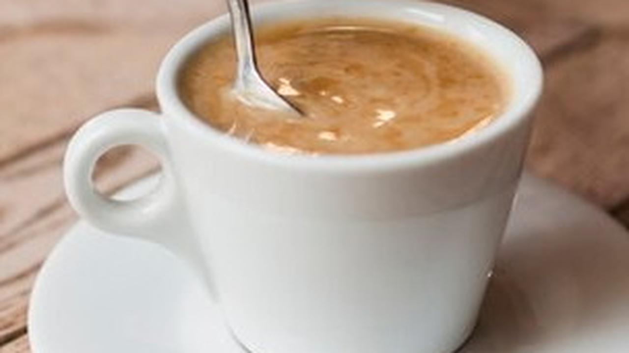 Nadia menyarankan agar cappuccino hanya dikonsumsi sebelum pukul 11 pagi atau paling telat pukul 12 siang.