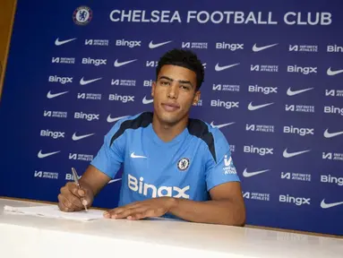 Chelsea resmi memperkenalkan rekrutan keenam mereka di musim panas ini. The Blues mengamankan jasa bek Amerika Serikat (AS), Caleb Wiley dari Atlanta United. (FOTO: chelseafc.com/)