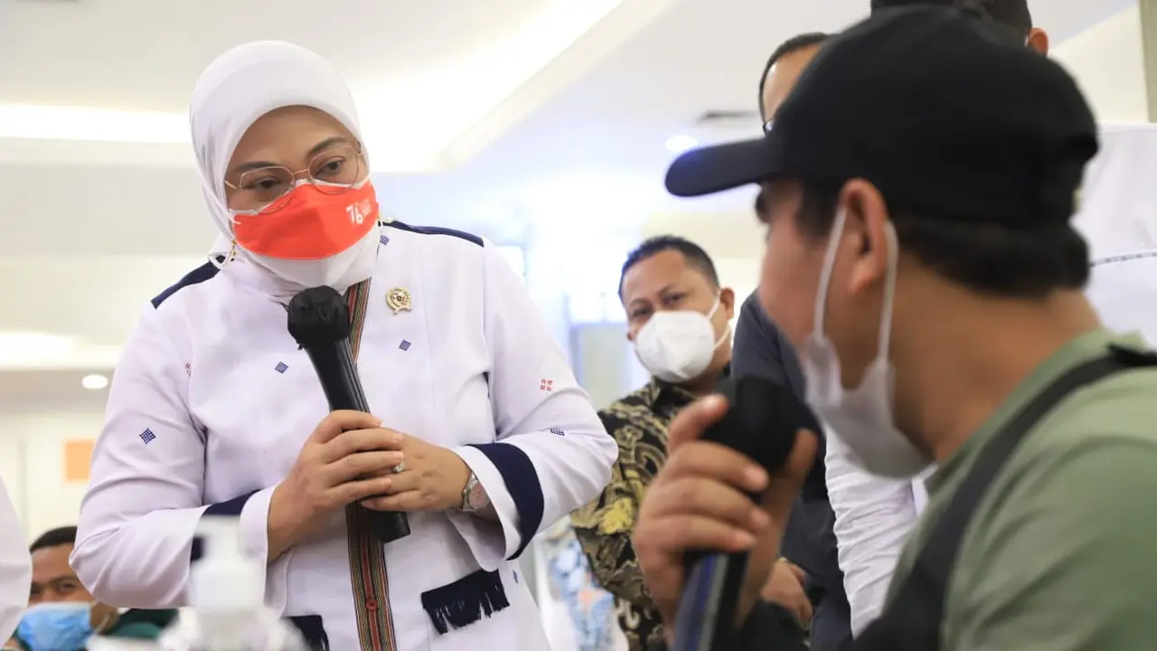 Kemnaker dan BPJS Ketenagakerjaan Gelar Vaksinasi Bagi Buruh